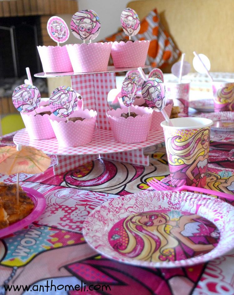 Mini Princess Power Party-Πάρτυ Σούπερ Πριγκίπισσα Μπάρμπι
