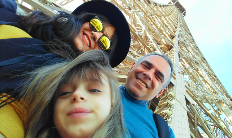 Οικογενειακές διακοπές στο Παρίσι  με τα παιδιά. Πύργος του Άιφελ 