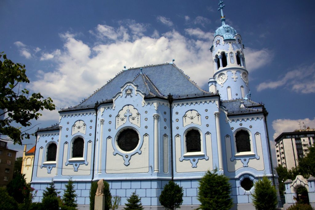 Μπρατισλάβα, η όμορφη πρωτεύουσα της Σλοβακίας. Η Μπλε Εκκλησία.