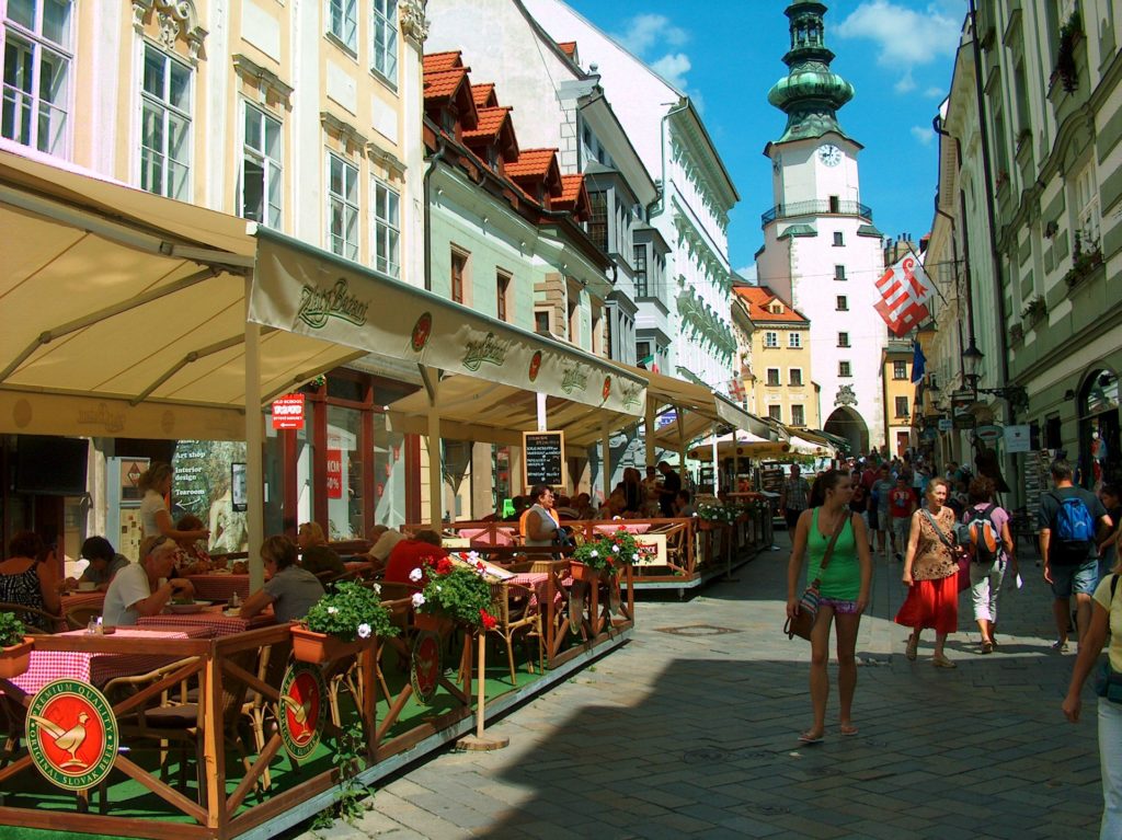 Μπρατισλάβα, η όμορφη πρωτεύουσα της Σλοβακίας. Η Πύλη του Αγίου Μιχαήλ