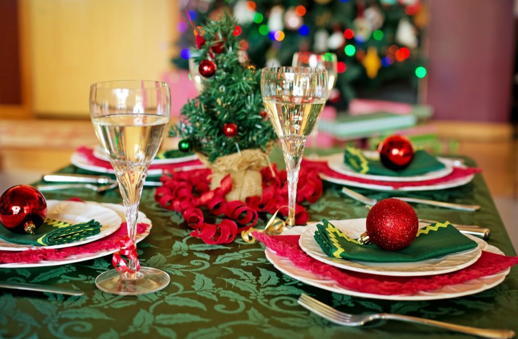Γιορτινό μπούτι γαλοπούλας με πατάτες Χριστουγεννιάτικο τραπέζι