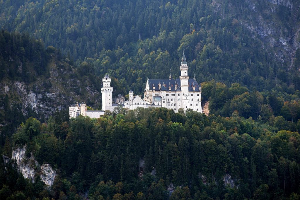 Το κάστρο Νοϊσβανστάιν (Neuschwanstein) στη Γερμανία