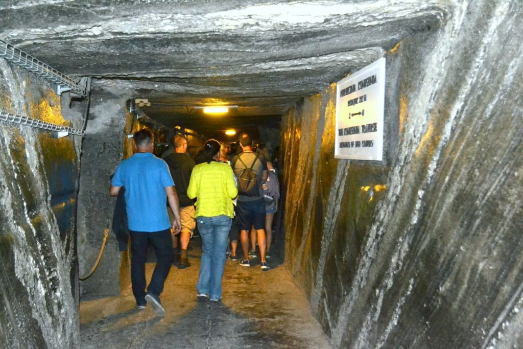 Στο αλατωρυχείο Wieliczka στην Κρακοβία, μια μοναδική εμπειρία