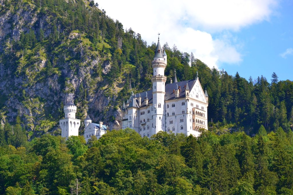 Ο ρομαντικός δρόμος της Γερμανίας. 12 μεσαιωνικές πόλεις και χωριά του. Το κάστρο Neuschwanstein