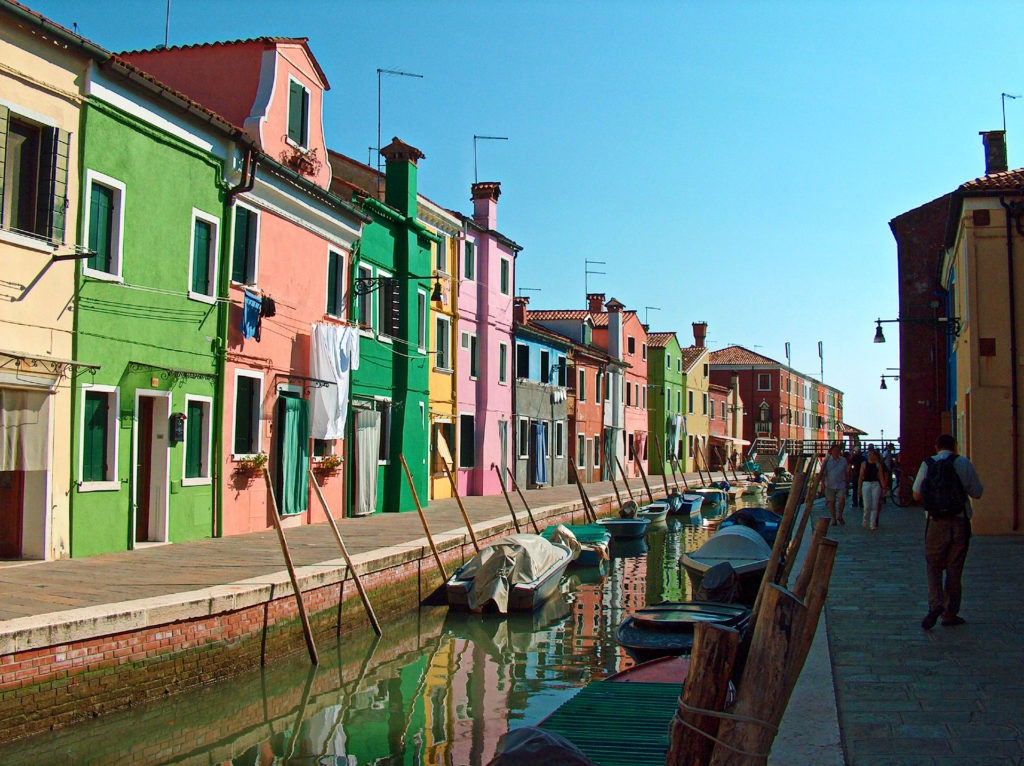  Μουράνο και Μπουράνο στη λιμνοθάλασσα της Βενετίας. 