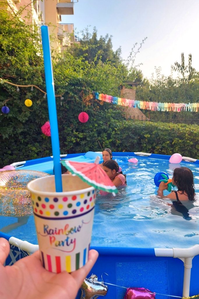 Pool party για τα 10α γενέθλια της Μελίτας στον κήπο μας 