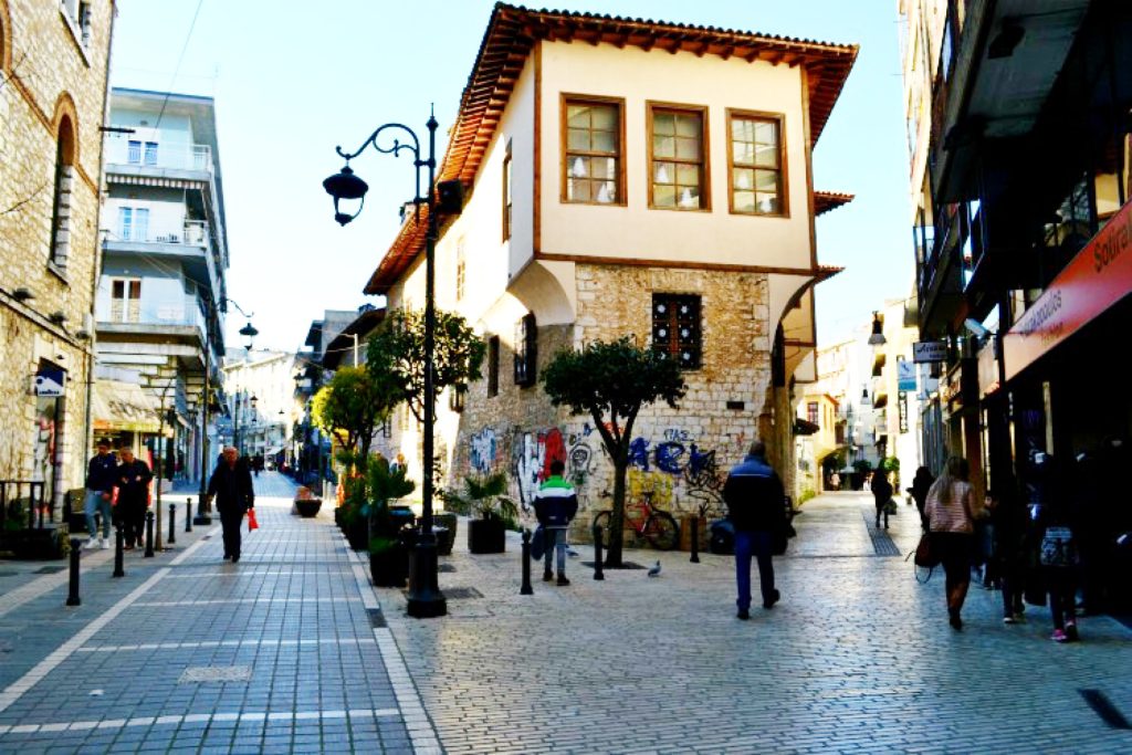 10 πόλεις για να γιορτάσετε την Αποκριά στην Ελλάδα. Ιωάννινα