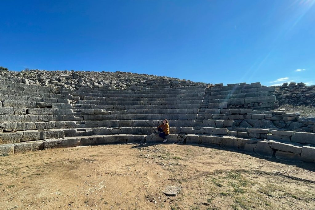 Οικογενειακό ταξίδι: Ναύπακτος, Δελφοί, Μεσολόγγι, Πάτρα - Μεσολόγγι Αρχαία Πλευρώνα, αρχαίο Θέατρο