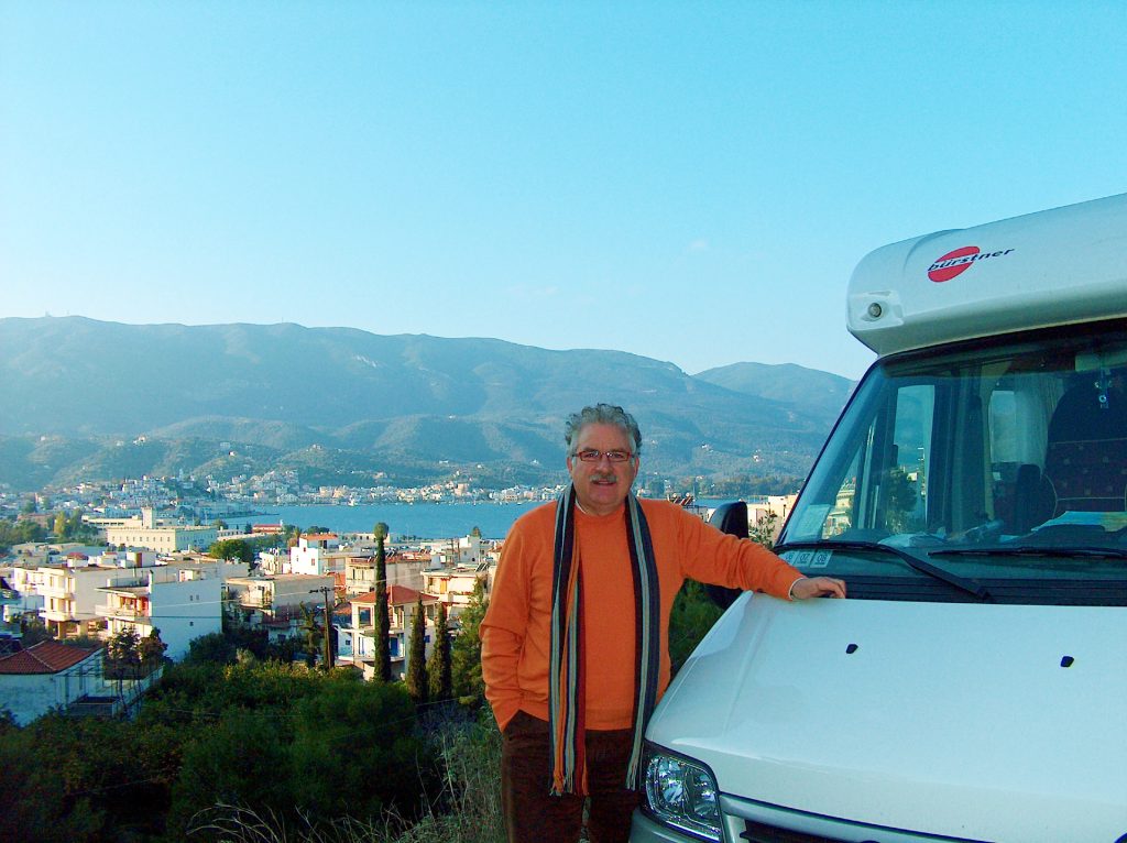 Ταξίδια με αυτοκινούμενο στην Ελλάδα με αυτοκινούμενο στην Ελλάδα. Ο Πόρος από τον Γαλατά-Πελοπόννησος