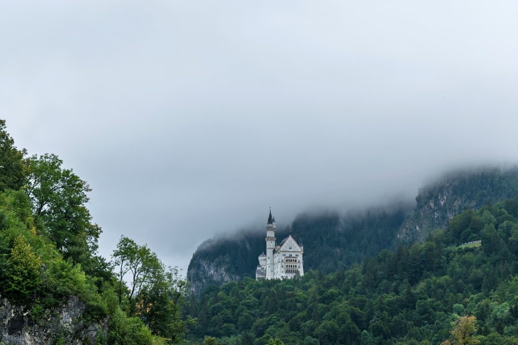 Το κάστρο Νοϊσβανστάιν (Neuschwanstein) στη Γερμανία 18