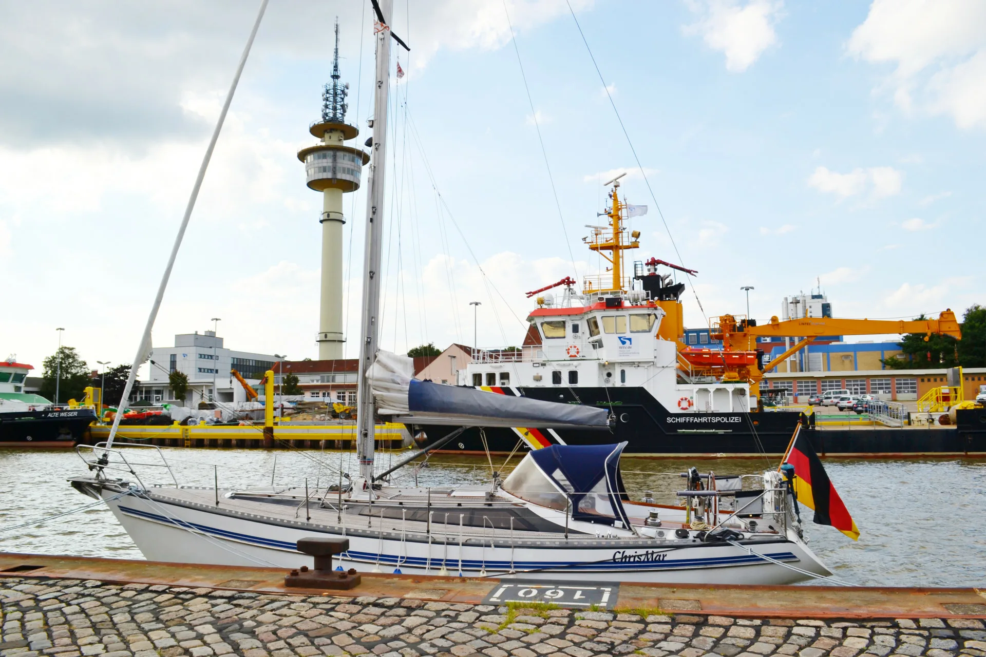 Τα αξιοθέατα έκπληξη στο λιμάνι Μπρεμερχάβεν της Γερμανίας 